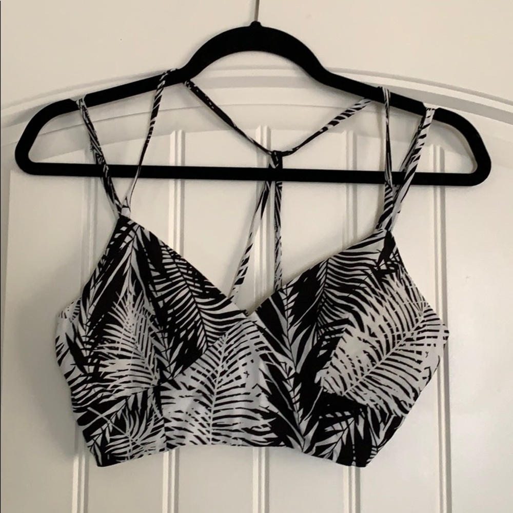 Palm tree print black and white crop top